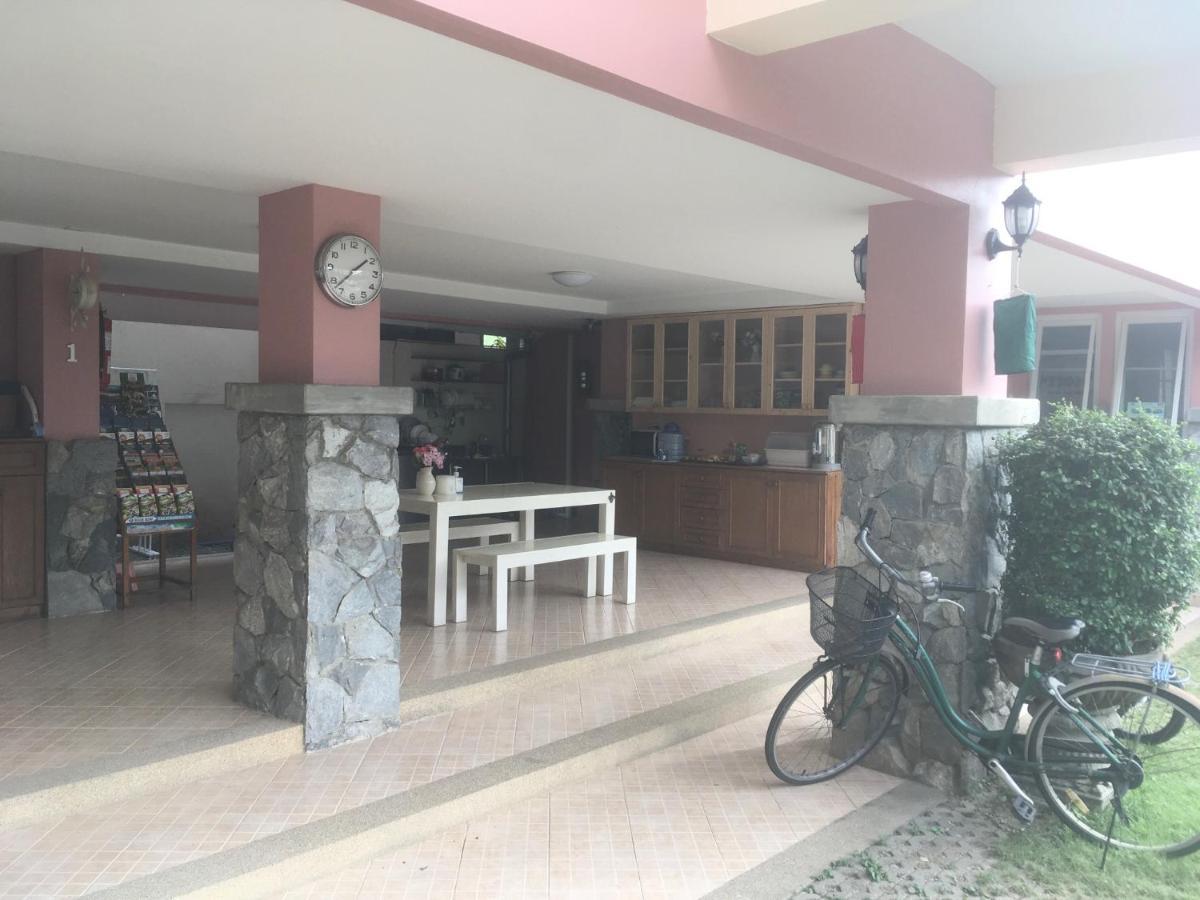 Triple Palms House Hotel Chiang Mai Exterior foto